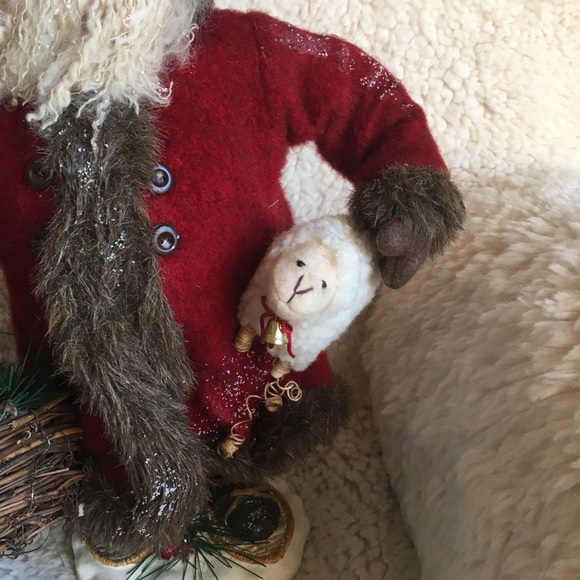 Old World Vintage Style Festive Santa Claus Christmas Decoration - Picture 2 of 8